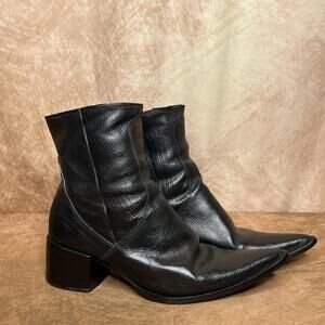 Vintage 90s Black Reptile Textured Leather Block Heel Ankle Boots Goth Indie Y2K